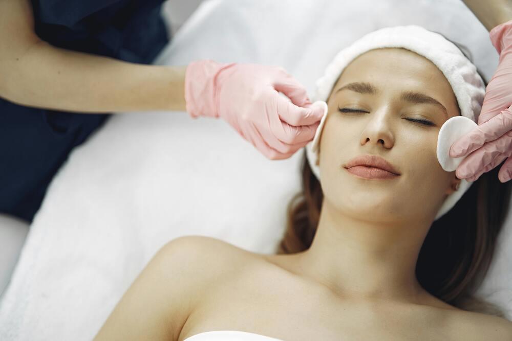 The Hydration Foundation: Why Moisture is the Secret to Radiant Skin
